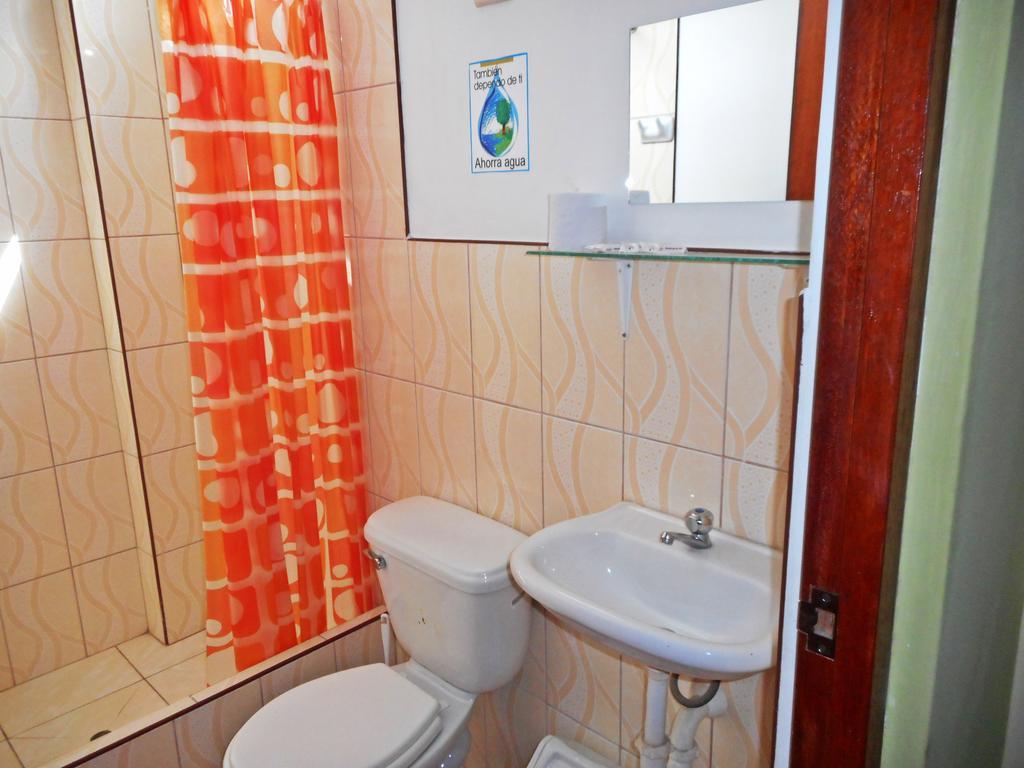 Hostal Geminis San Juan Bautista Ngoại thất bức ảnh