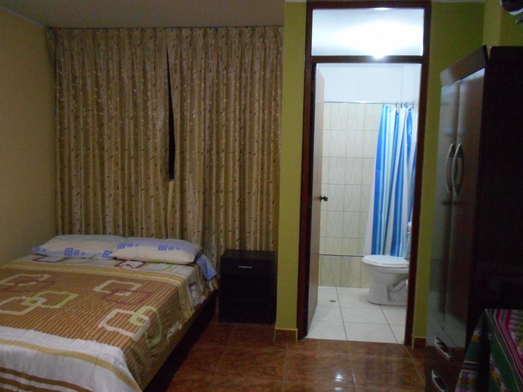 Hostal Geminis San Juan Bautista Ngoại thất bức ảnh
