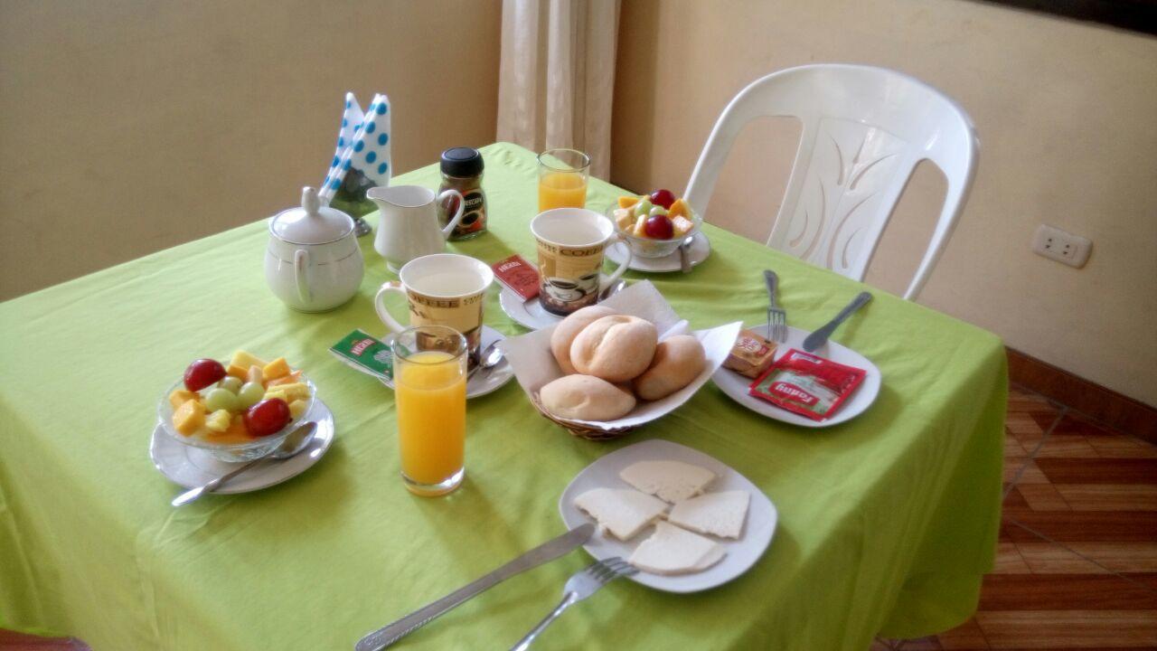 Hostal Geminis San Juan Bautista Ngoại thất bức ảnh