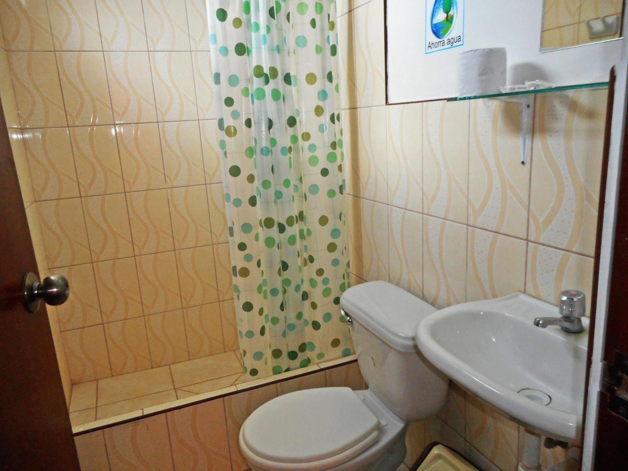 Hostal Geminis San Juan Bautista Ngoại thất bức ảnh