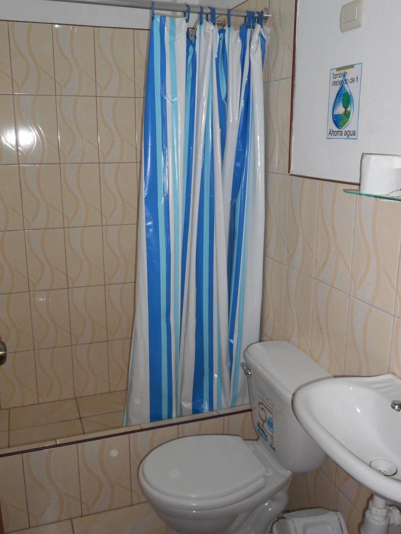 Hostal Geminis San Juan Bautista Ngoại thất bức ảnh