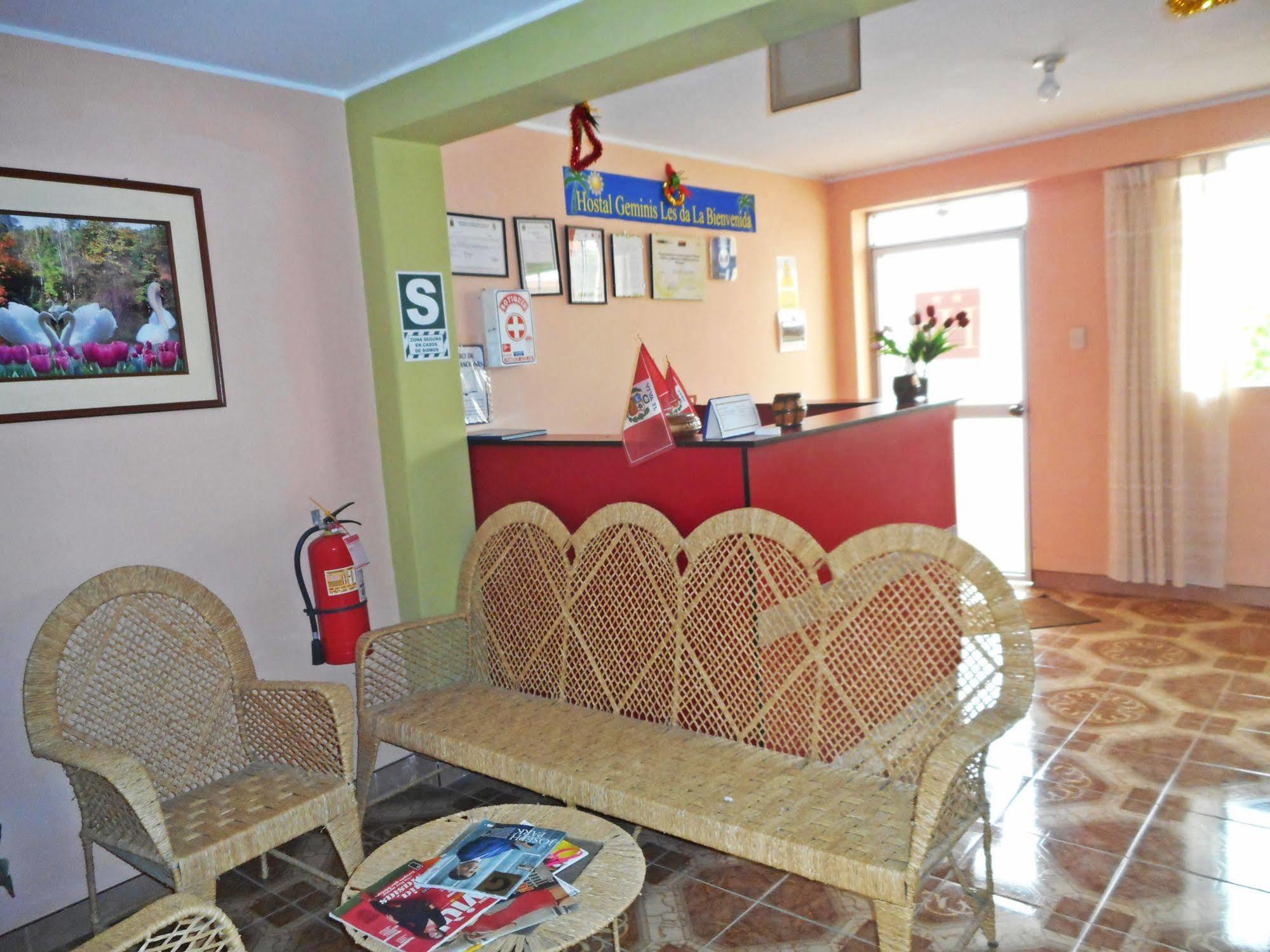 Hostal Geminis San Juan Bautista Ngoại thất bức ảnh