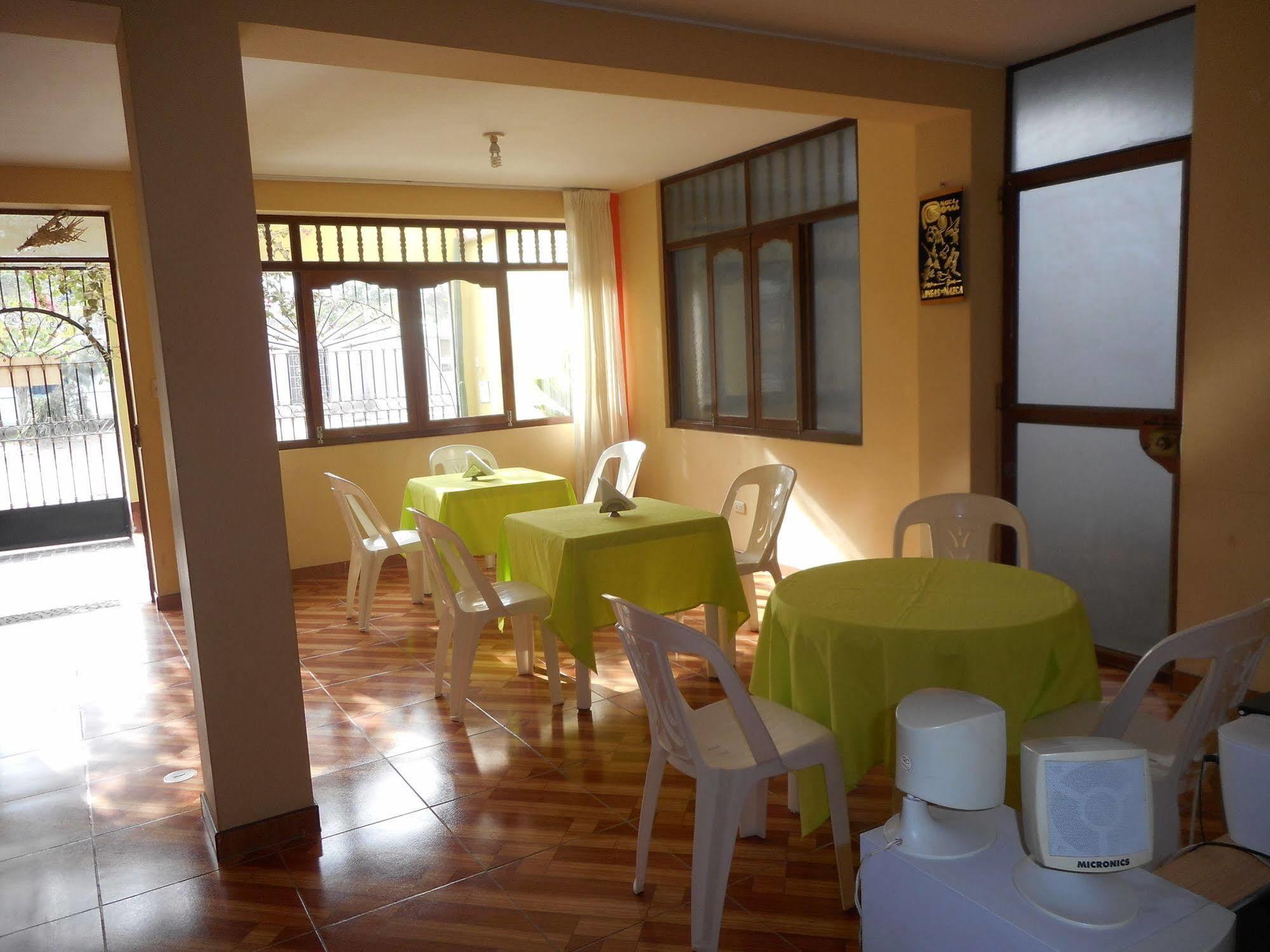 Hostal Geminis San Juan Bautista Ngoại thất bức ảnh
