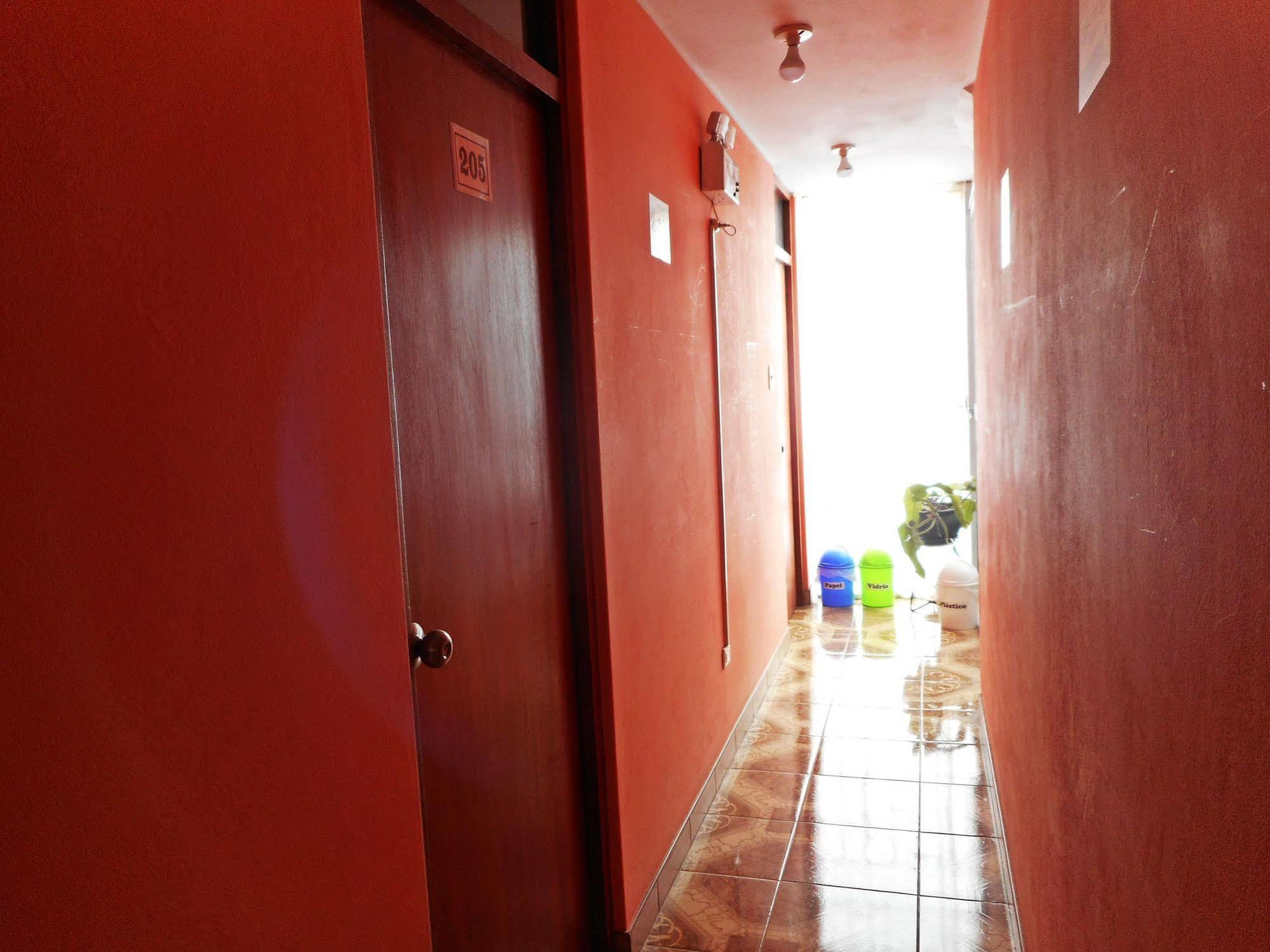 Hostal Geminis San Juan Bautista Ngoại thất bức ảnh